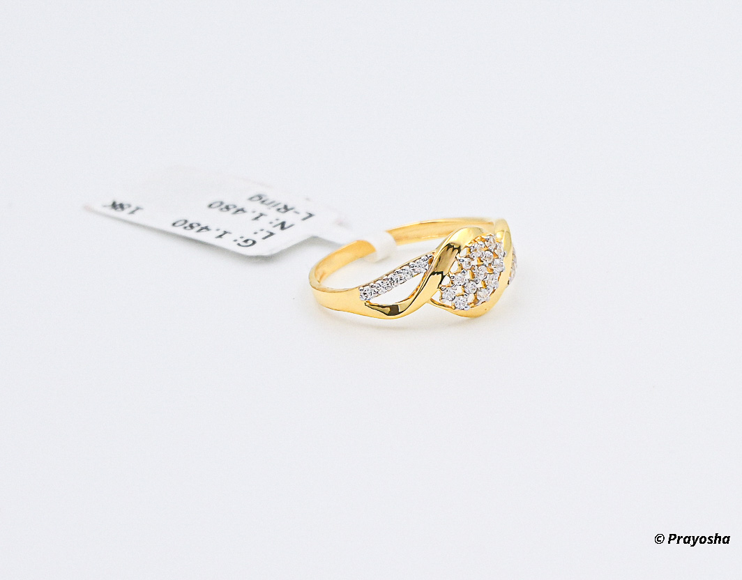 18 Carat Gold American Diamond Women's Ring