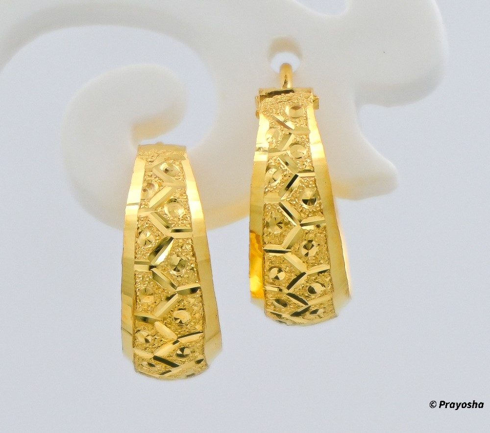 Hoops Golden Chand bali Brass Earrings, Gold Plated, Size: 5.1 cm at Rs  50/pair in Delhi